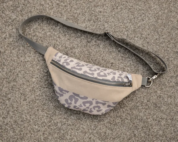 Bauchtasche Samt Leo – Bild 4