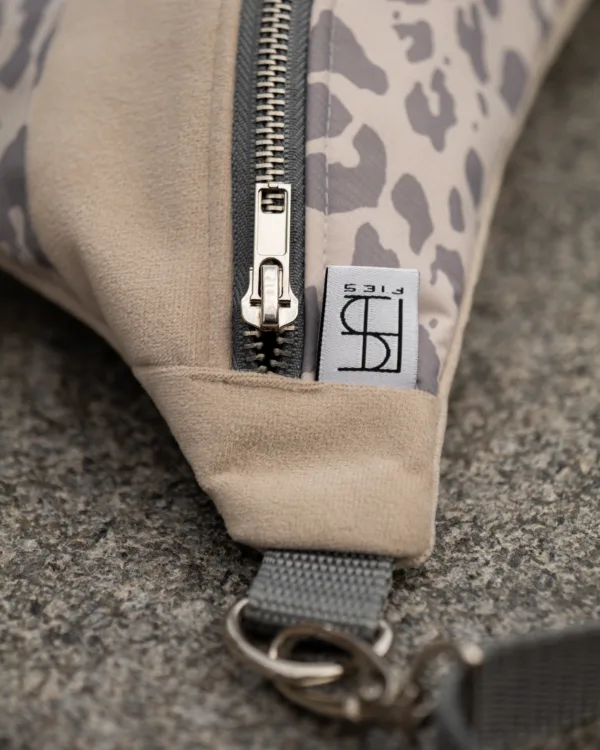 Bauchtasche Samt Leo – Bild 3