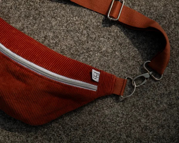Bauchtasche Cord Rostrot – Bild 4