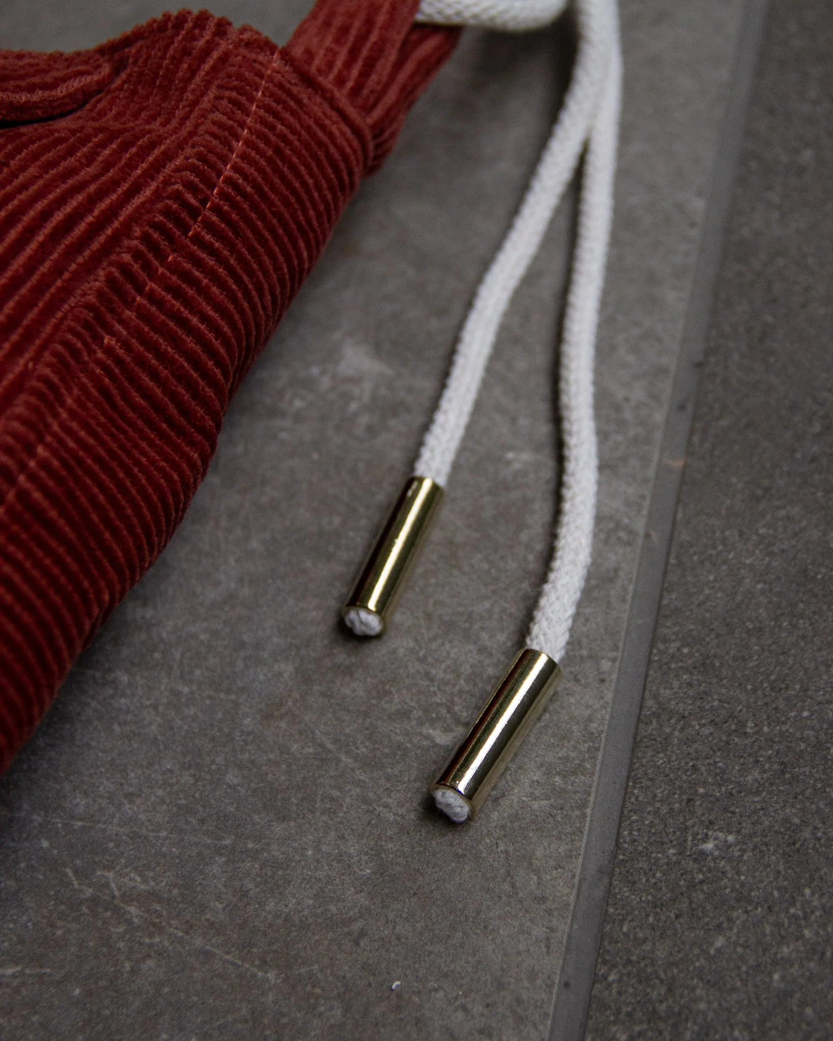 Cord Umhängetasche Rostrot – Bild 6