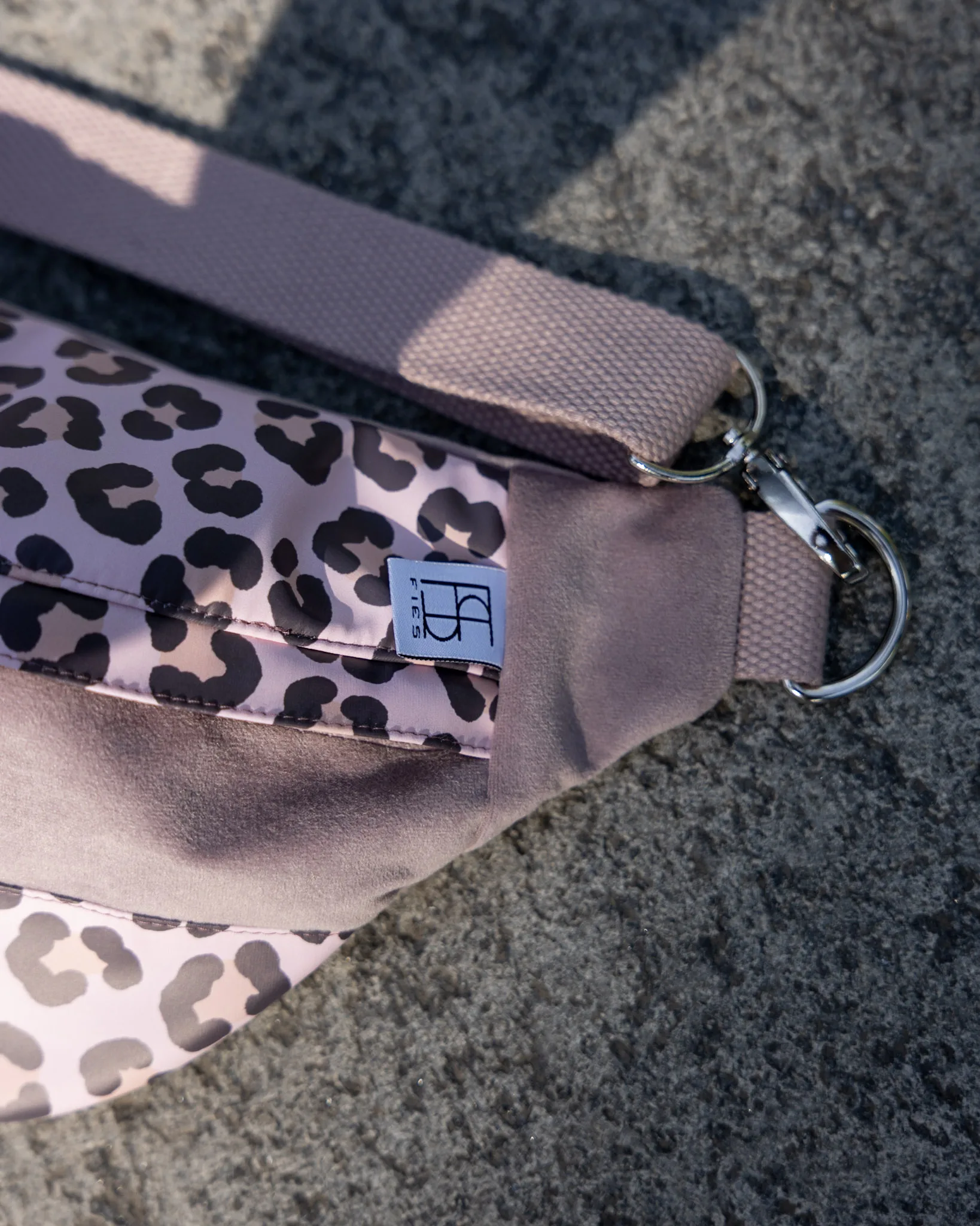 Handmade Bauchtasche im Animal Print Look